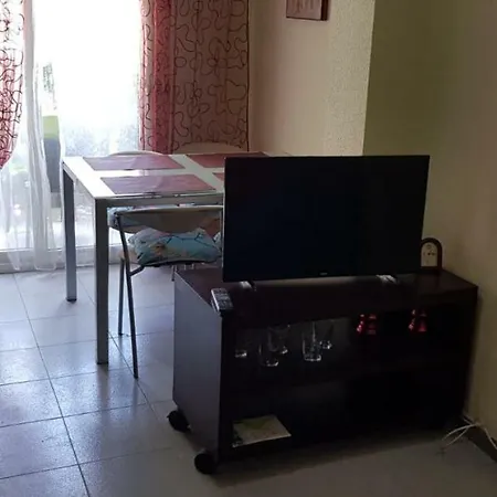 Small And Beautiful Apartment